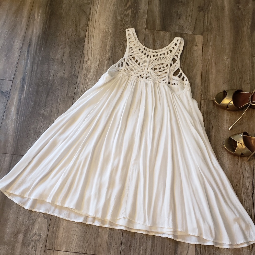 Dress - Picture 4 of 4